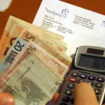 L'AGCOM dice no alla bolletta elettronica