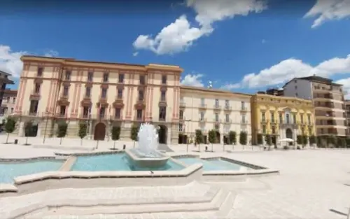 Avellino: fiamme in galleria Magnolia