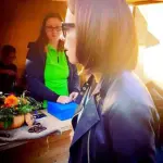 Nunzia De Girolamo tra gli stand della Sagra della Castagna a Vitulano