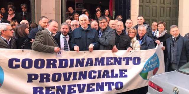 Tensioni tra Centristi e Alternativa Popolare, Santamaria: ''Alcune decisioni vanno prese insieme''