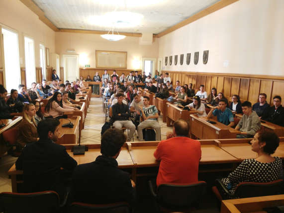 Mastella ha ricevuto stamani una delegazione di professori e studenti bresciani