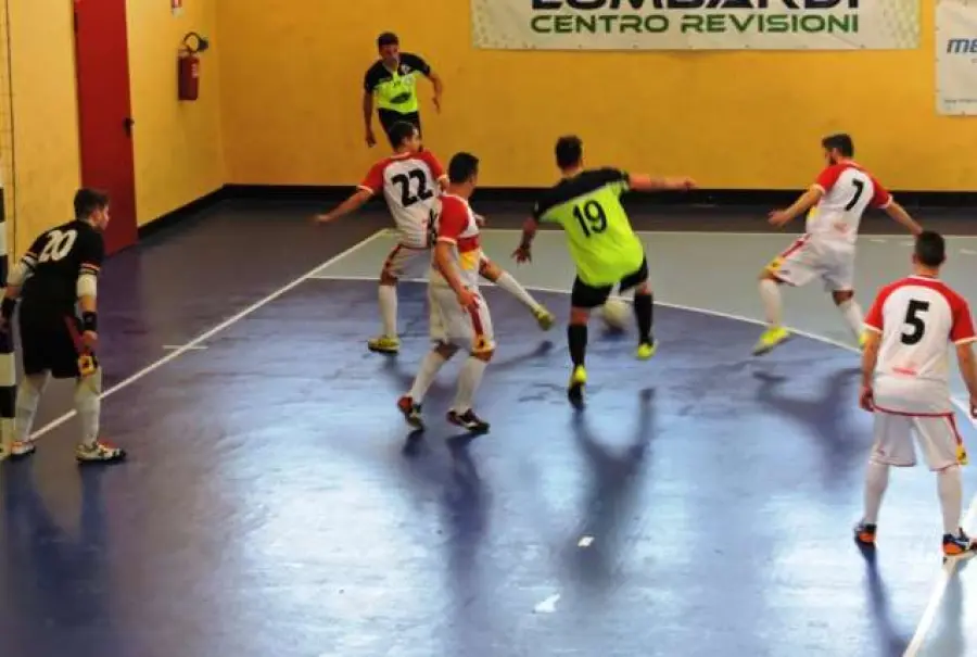 Benevento 5, arriva la salvezza: con il Cales finisce 7 - 1