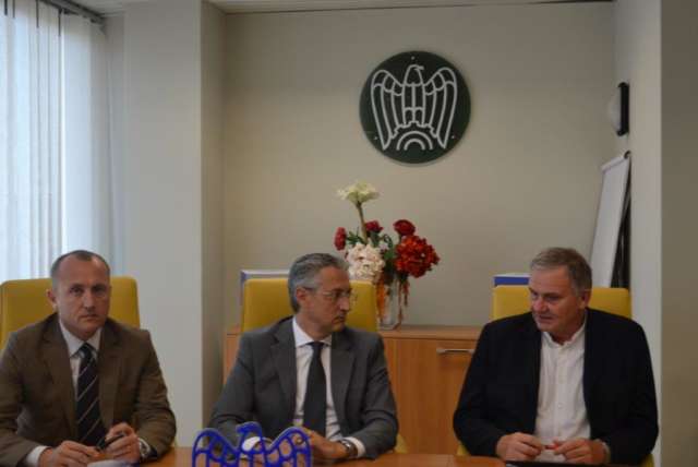 Foto sottoscrizione 2